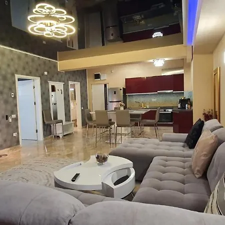 Crystal Luxury Apartment Mamaia Central *